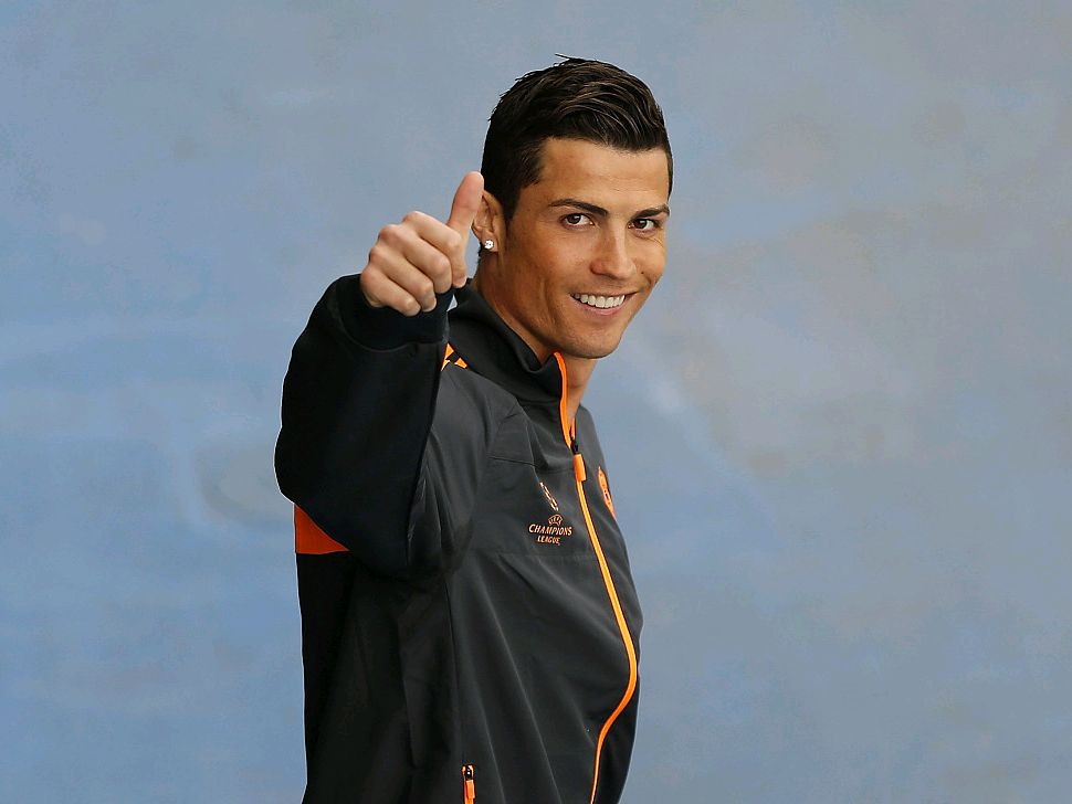 穆勒与梅西交手记录：穆勒正式比赛7胜1负，周末将...（穆勒vs梅西历史战绩：正式赛穆勒7胜1负，周末再战）