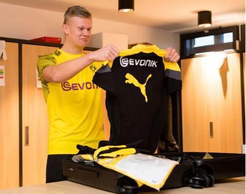 TA：皇马球星团队深度介入更衣室，阿隆索管理面临额外挑战（TA：皇马巨星身边团队深度干预更衣室，阿隆索执教管理遭遇额外考验）