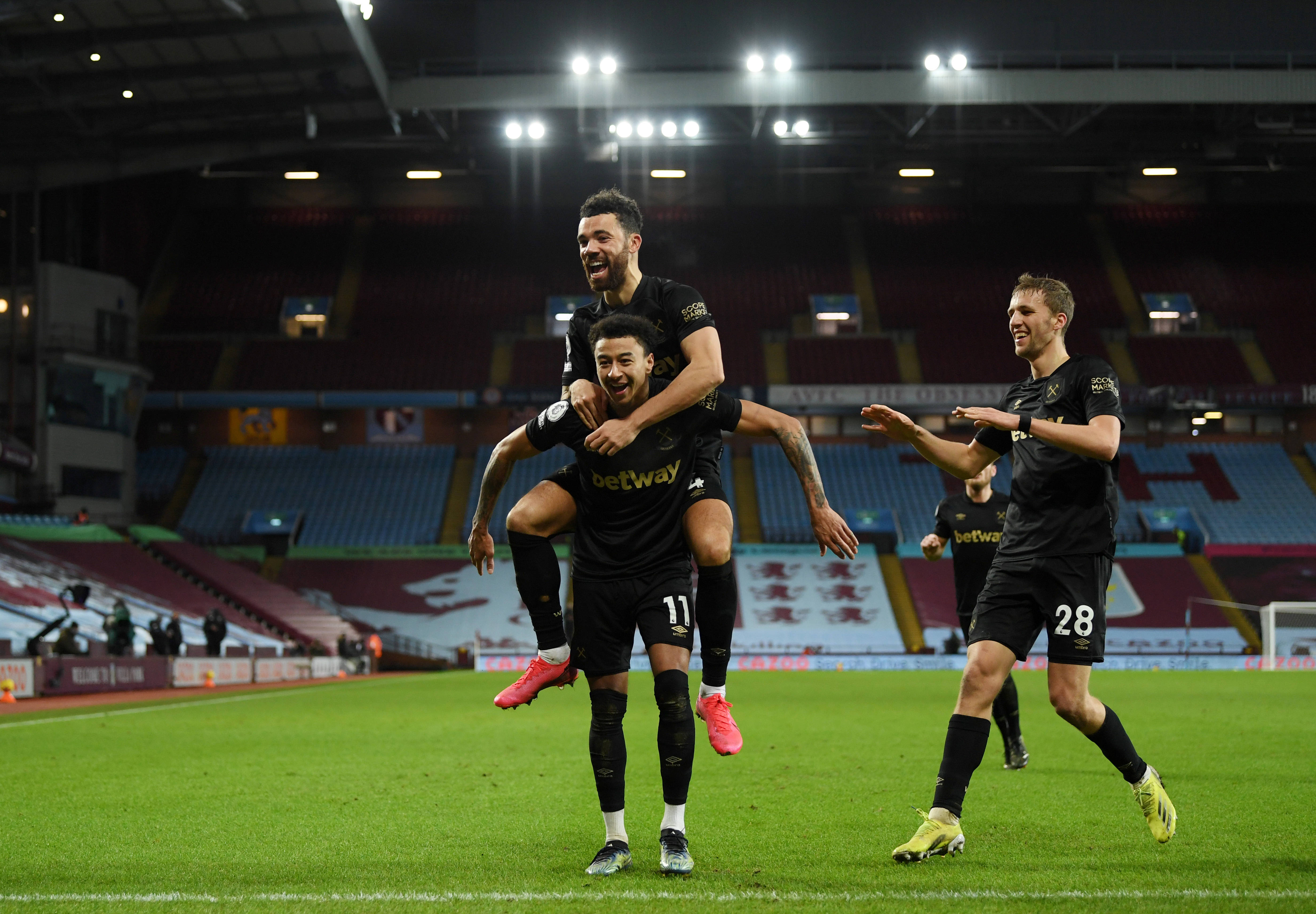 葡超半场：奥尔塔建功，布拉加暂1-0圣克拉拉（半场战报：布拉加凭奥尔塔进球暂以1-0领先圣克拉拉）