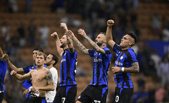 湖人浓眉哥篮下统治球队获胜（浓眉内线制霸助湖人取胜）