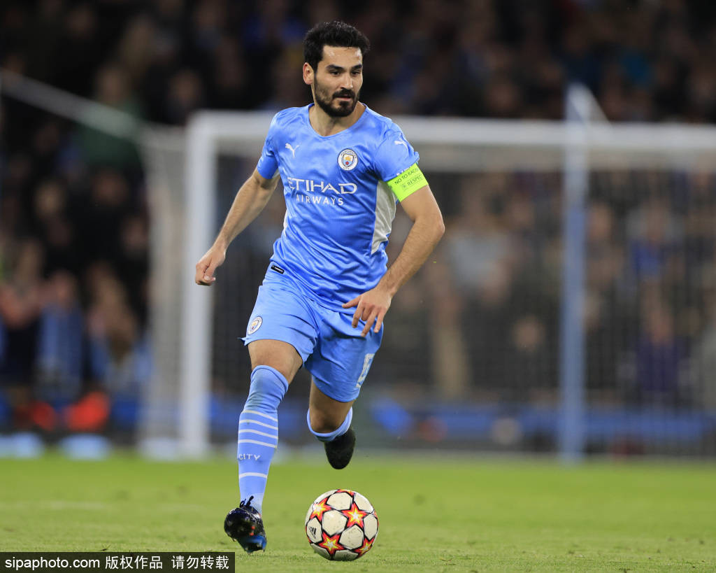 小卡纳瓦罗：在我哥光环下成长压力很大；我始终爱着那不勒斯（小卡纳瓦罗：哥哥光环压得我不轻，但我对那不勒斯的爱从未改变）