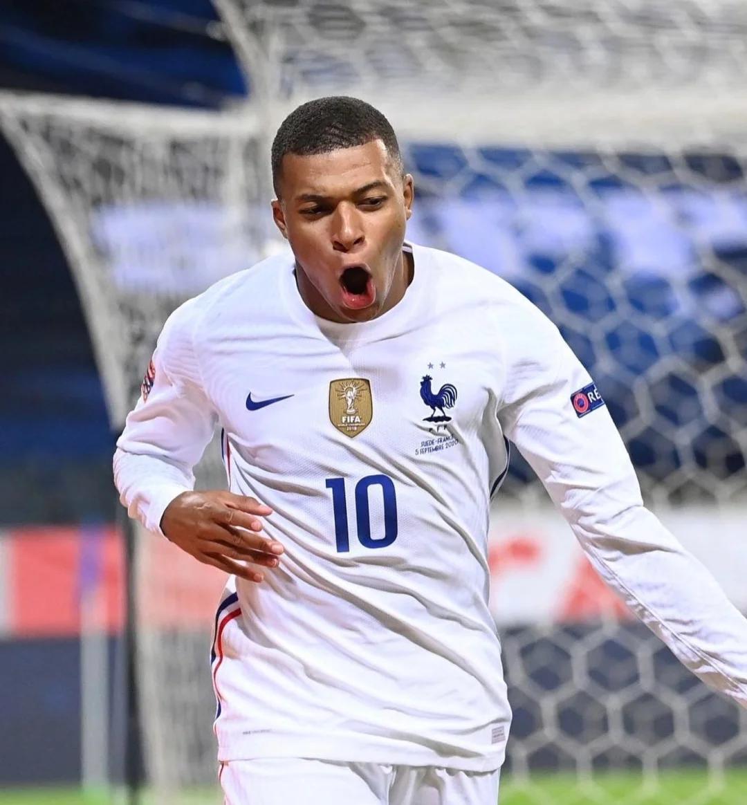 全运会｜排球男子18岁以下组小组赛：四川队不敌上海队（全运会男排U18小组赛：四川队不敌上海队）