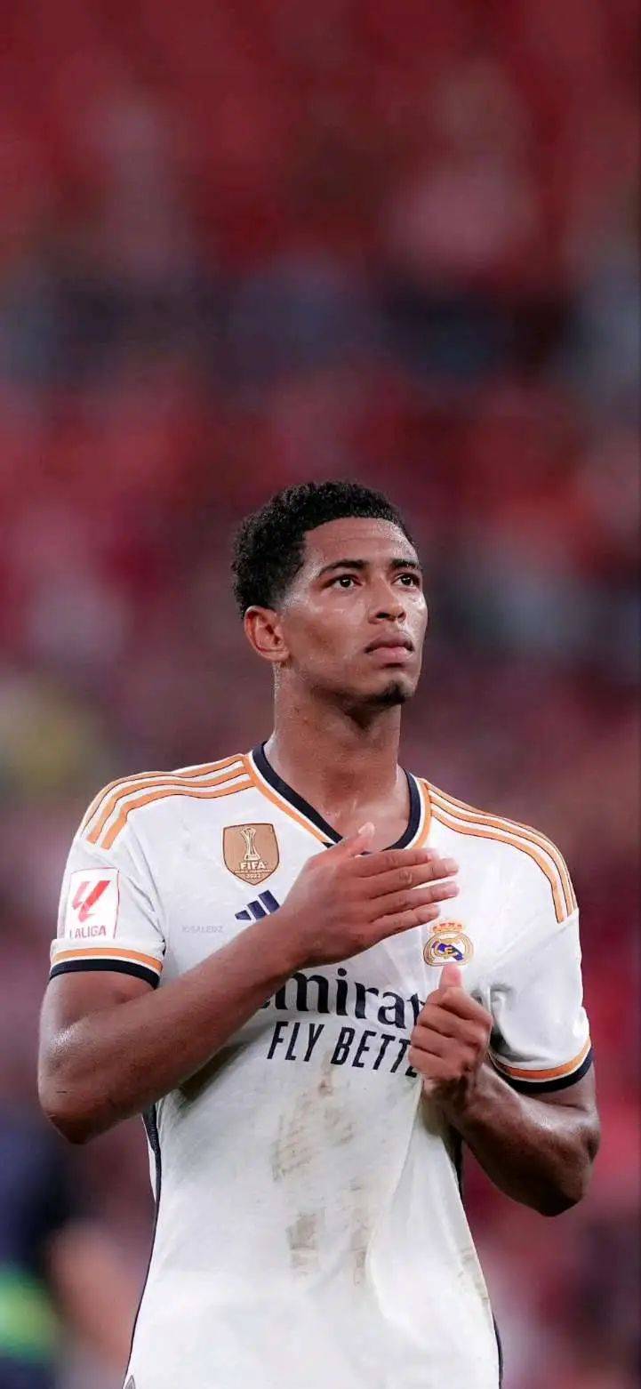 赛义德-马拉：表现不错的年轻球员被多家俱乐部关注是正常的（赛义德-马拉：年轻球员踢得出色，被多家俱乐部青睐很正常）