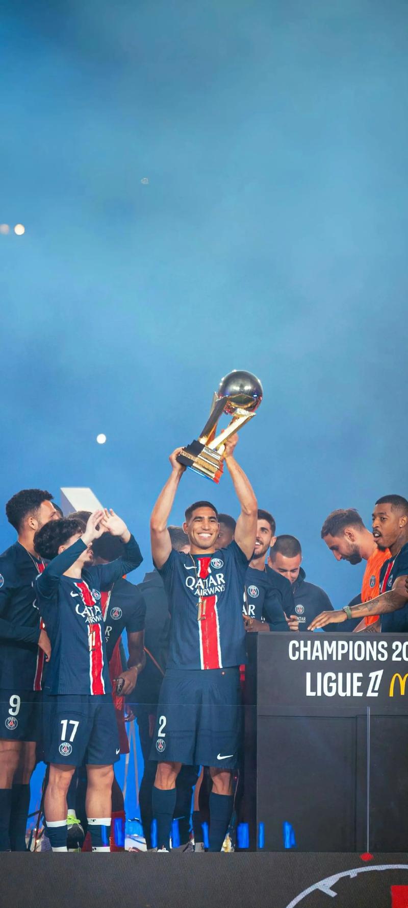 亚马尔：世界杯西班牙会夺冠吗？是的；我最听我妈妈的话（亚马尔：西班牙会拿下世界杯？会的；我最听妈妈的话）