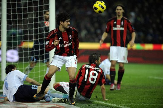 官方：葡萄牙门将帕特里西奥宣布退役，曾随队夺2016欧洲杯冠军（葡萄牙门将帕特里西奥正式退役，2016欧洲杯冠军成员）