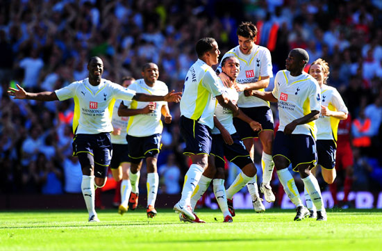 开始北伐！曼联在客场以4比1轻取狼队，3轮不败后升第6