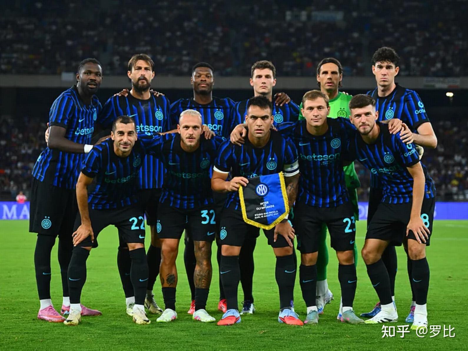 德比战投掷物品，西足协处罚塞维利亚部分看台关闭3场+罚款（因德比投掷事件，西足协重罚塞维利亚：部分看台封闭3场并罚款）