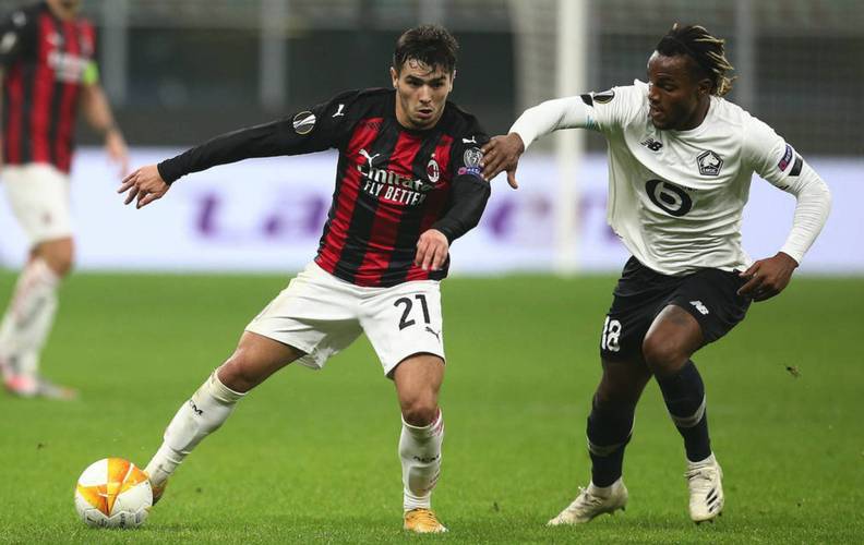 本轮亚冠精英观众人数：成都27836人居首，申花第4，海港第5（本轮亚冠精英上座人数榜：成都以27836人领跑，申花第4，海港第5）