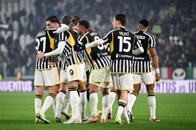 法甲半场：舍瓦利耶神扑，萨利苏进球被吹，巴黎0-0摩纳哥