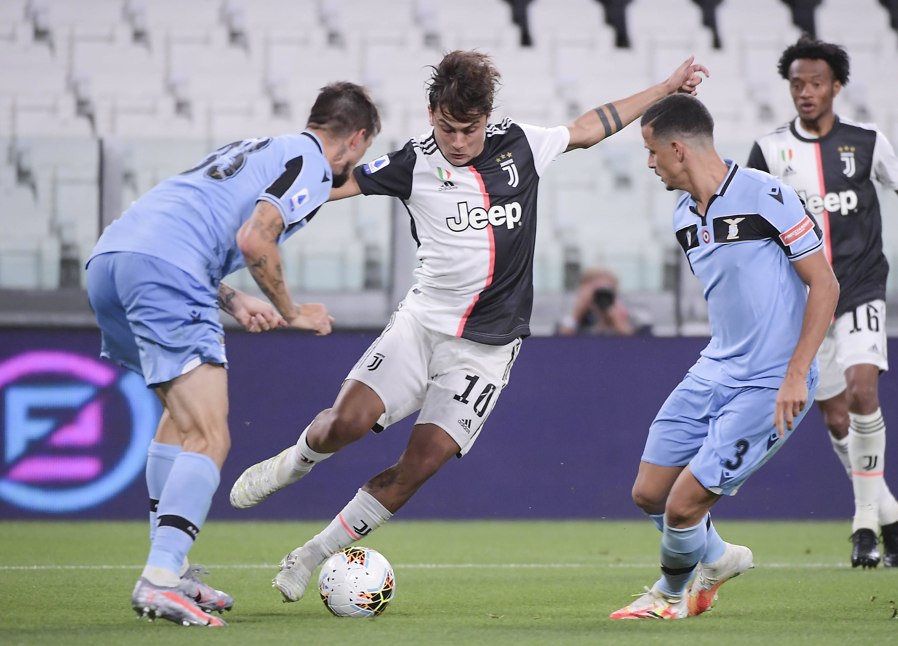 2026年世界杯对阵荷兰队…上田绮世″动力十足″，渡边刚″绝对想赢″（2026世界杯对阵荷兰：上田绮世斗志高涨，渡边刚誓取胜）