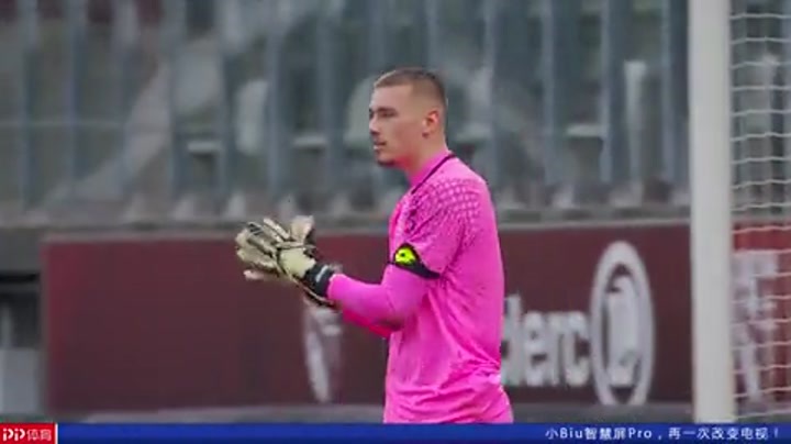 凌晨4点：欧冠19亿欧元对决，利物浦19人战国米，萨拉赫被弃！