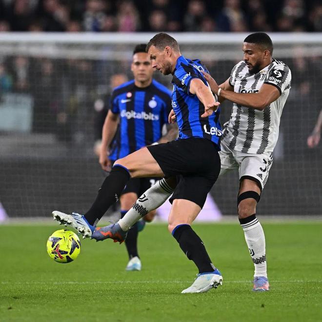 LNG官方：前JDG、FPX上单选手sheer加盟战队